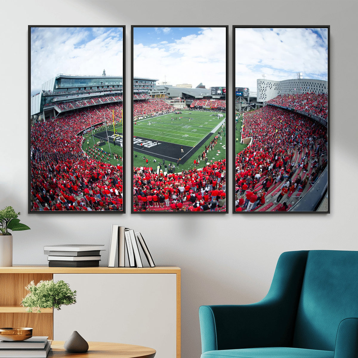 54070-MGV-CV-36X24 - Cincinnati Bearcats Football Team Print - Nippert Stadium Wall Art Canvas Print