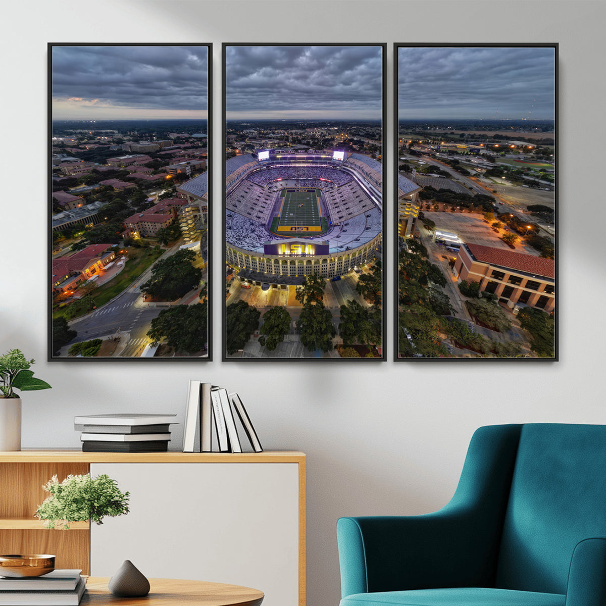 77405-MGV-CV-36X24 - The Louisiana State University Tigers Football Team Print