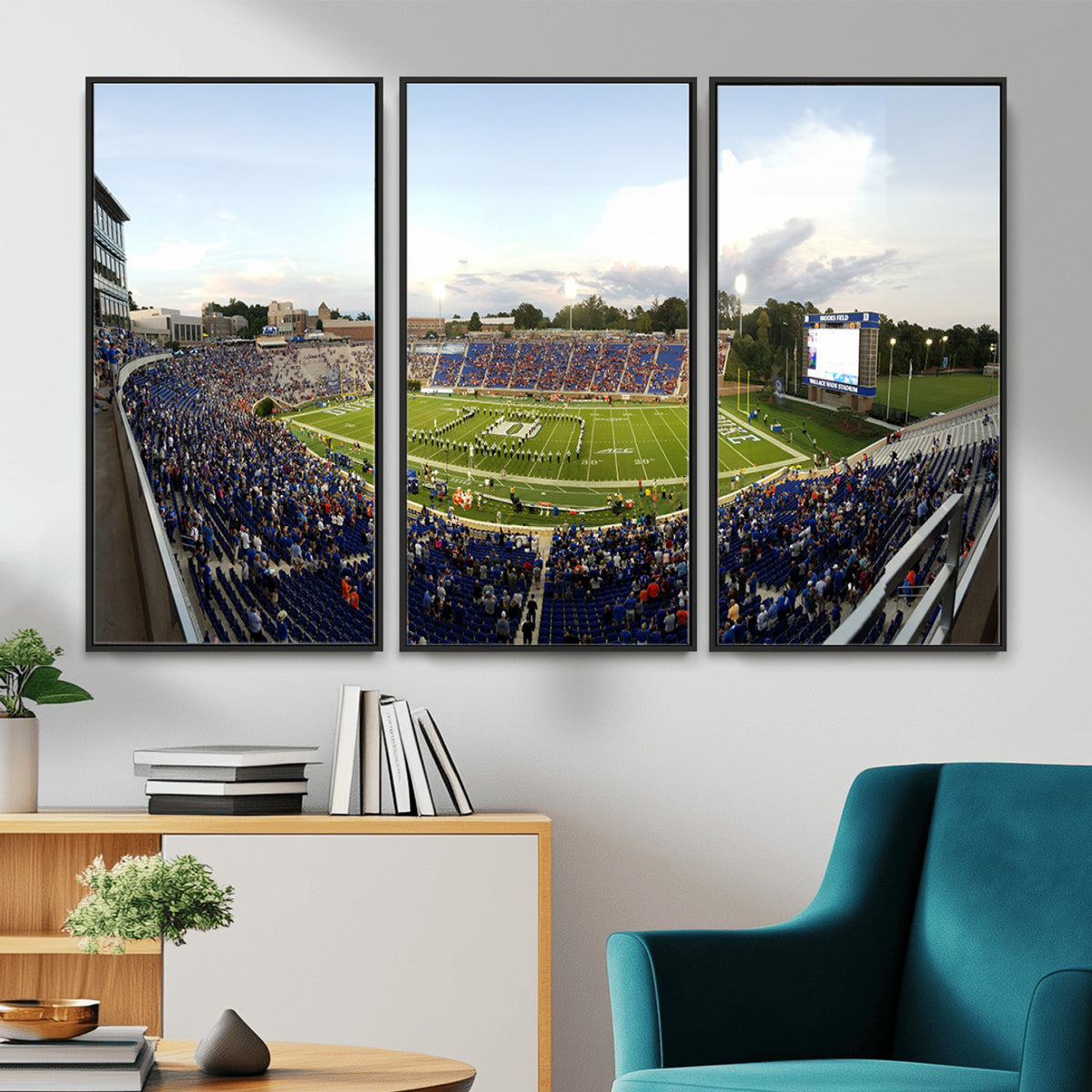 44850-MGV-CV-36X24 - The Duke University Blue Devils Football Team Print, Durham