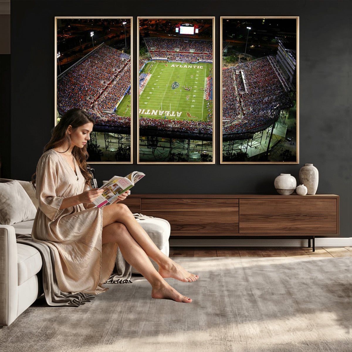 72354-MGV-CV-36X24 - Florida Atlantic University Owls Football Team Print - Boca Raton FAU Stadium Wall Art Canvas Print
