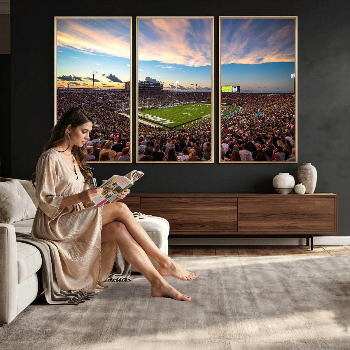 50243-MGV-CV-36X24 - UCF Knights Football Team Print - Orlando FBC Mortgage Stadium Wall Art Canvas Print
