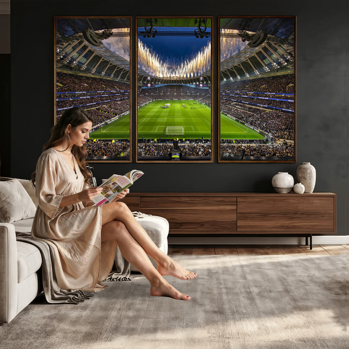 40157-MGV-CV-36X24 - Tottenham Hotspur Football Team Print, London Tottenham Hotspur Stadium Wall Art