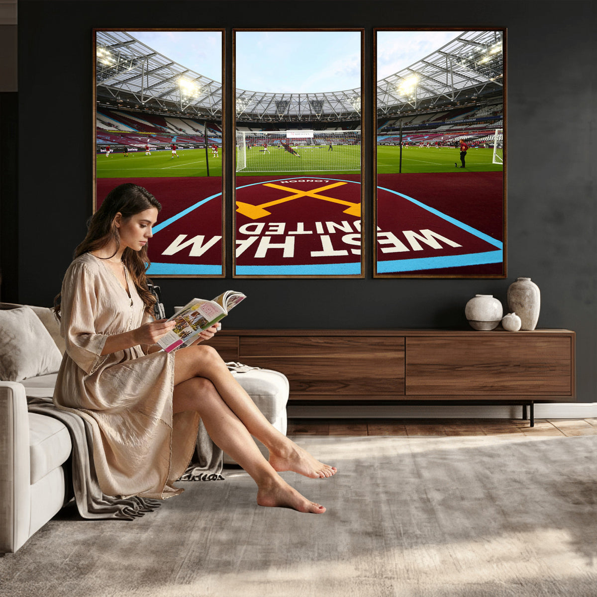 77367-MGV-CV-36X24 - West Ham United FC Stadium Canvas Wall Art, London Stadium