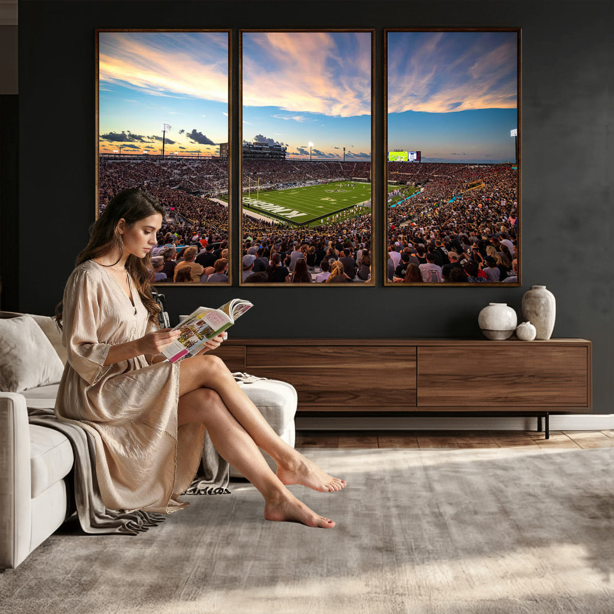 50243-MGV-CV-36X24 - UCF Knights Football Team Print - Orlando FBC Mortgage Stadium Wall Art Canvas Print