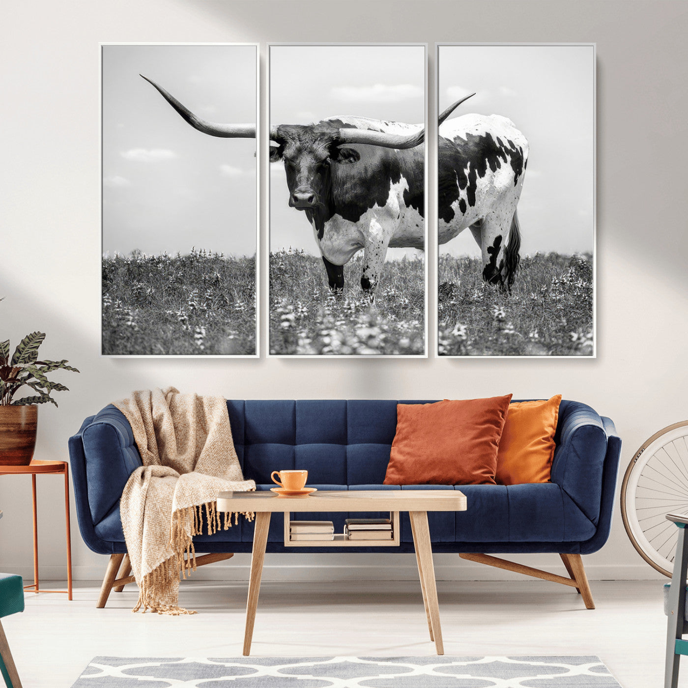 -Texas Black White Highland Longhorn Cow Wall Art Canvas Print