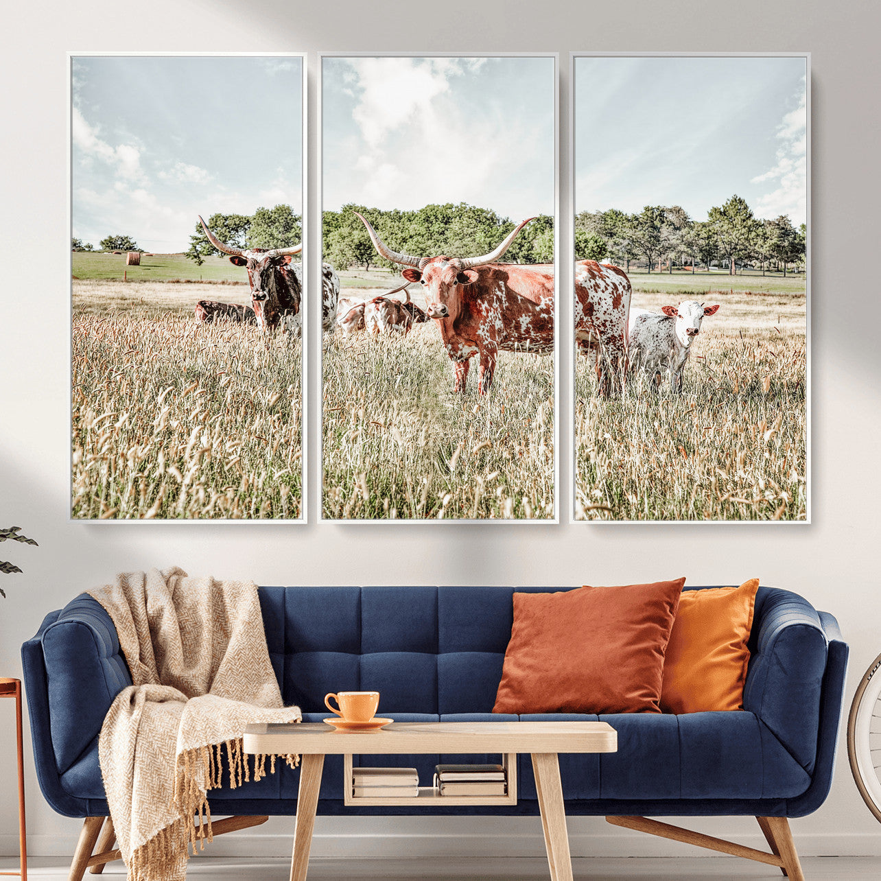 21823552-MGV-CV-36X24 - Texas Longhorn Cattle Wall Art Canvas Print, Rustic Ranch Landscape Artwork, Western Farm Field Scene, Country Prairie Animal Canvas Wall Art
