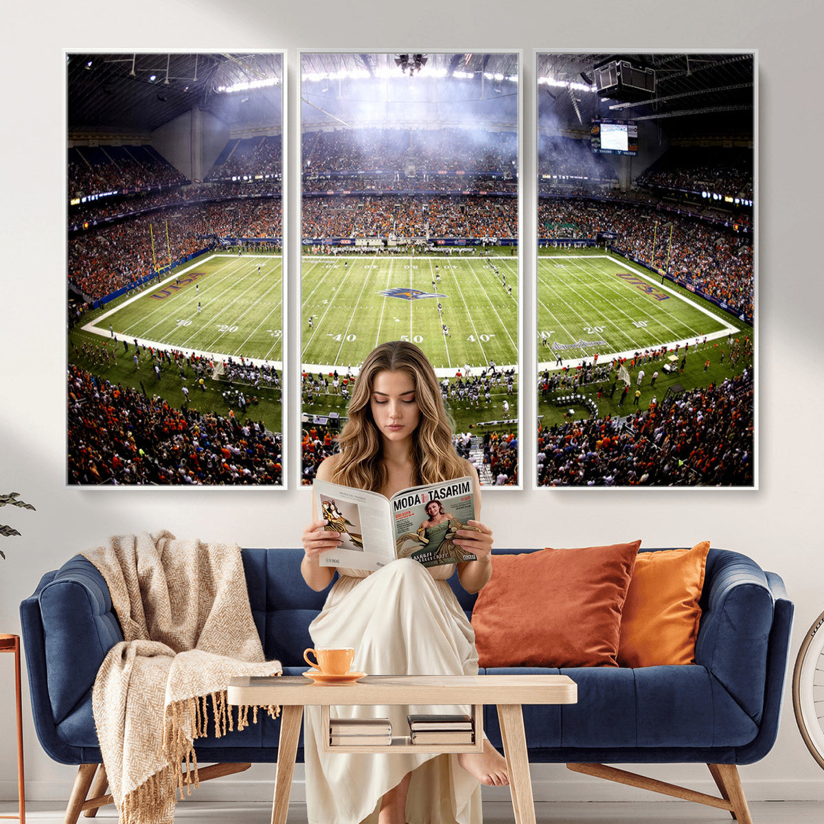 46972-MGV-CV-36X24 - The University of Texas at San Antonio Roadrunners Football Team Print, Framed and Ready to Hang