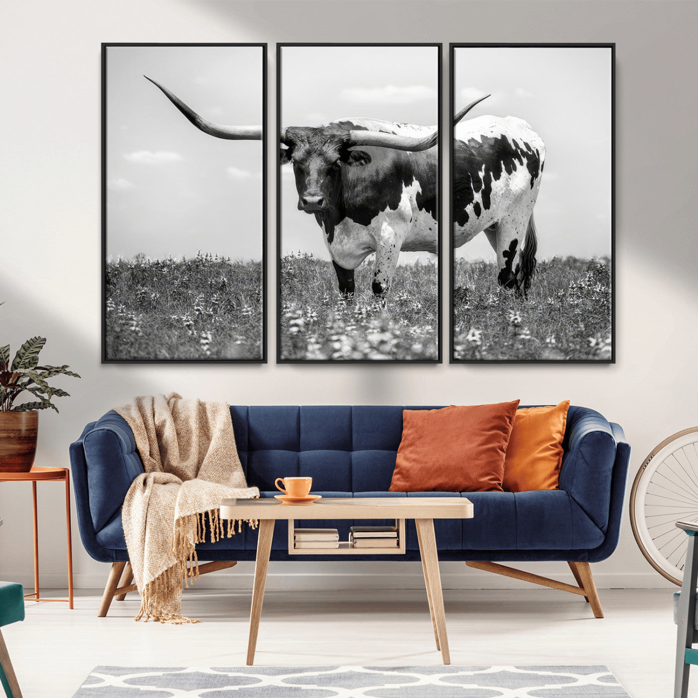 -Texas Black White Highland Longhorn Cow Wall Art Canvas Print
