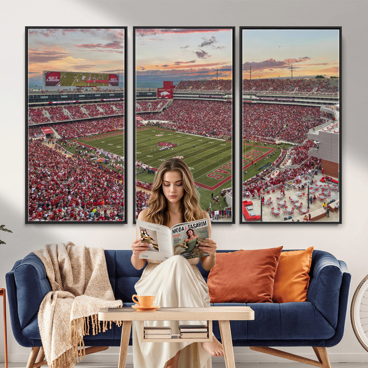 82233065-MGV-CV-36X24 - Donald W. Reynolds Razorback Stadium Wall Art Canvas Print – Arkansas Razorbacks Football Artwork for Home, Office, and Sports Room Decor
