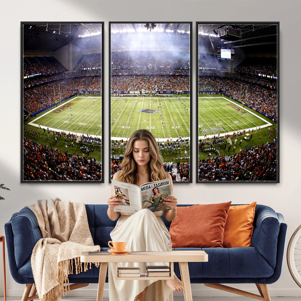 46972-MGV-CV-36X24 - The University of Texas at San Antonio Roadrunners Football Team Print, Framed and Ready to Hang