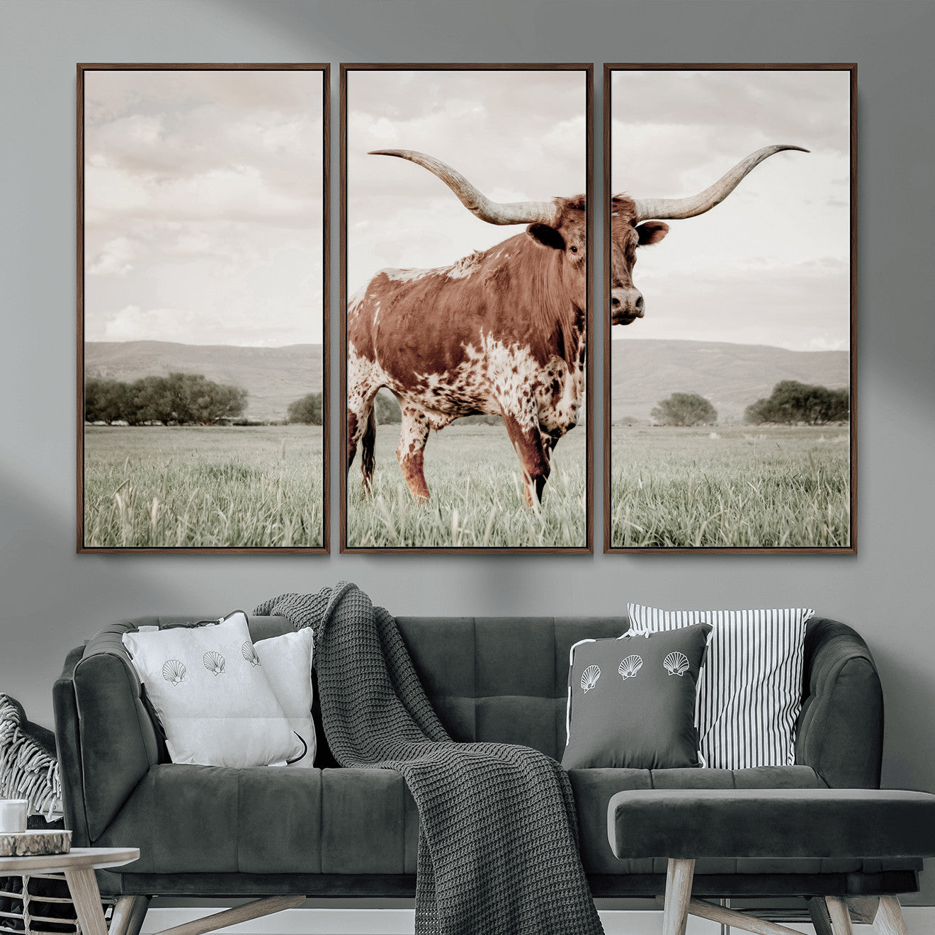 MGV-FC-48X32-3P - Texas Longhorn Wall Art Canvas Print, Framed Spotted Cattle Art Picture Print, Horned Bull Perfect Rustic Western Decor Artwork