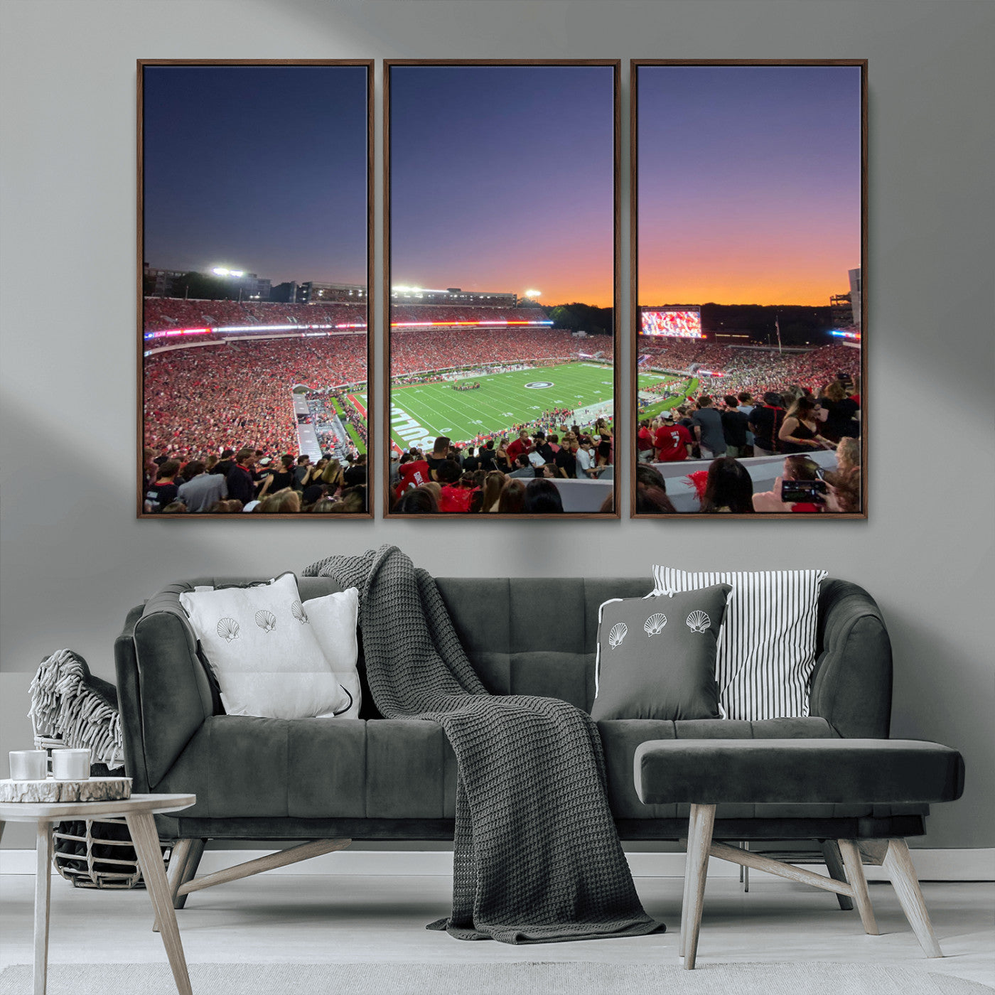 25139565-MGV-CV-48X32-3P-Dooley Stadium Wall Art Print, Sports Arena Canvas Wall Art, Dooley Field at Sanford Stadium Canvas Print, Modern Athletic Field Art Printing