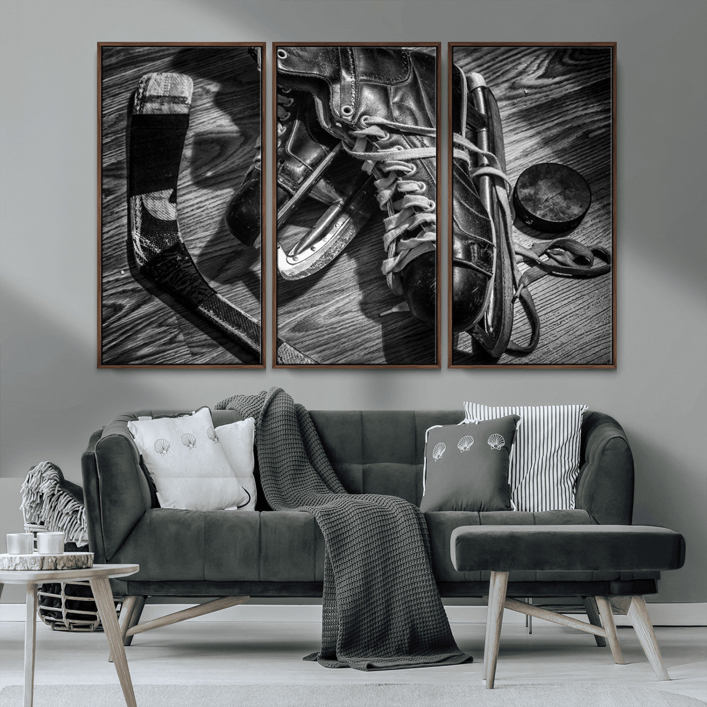 MGV-FC-48X32-3P - Old Pair of Mens Skates Wall Art Canvas, Men Skates Wall Art Print