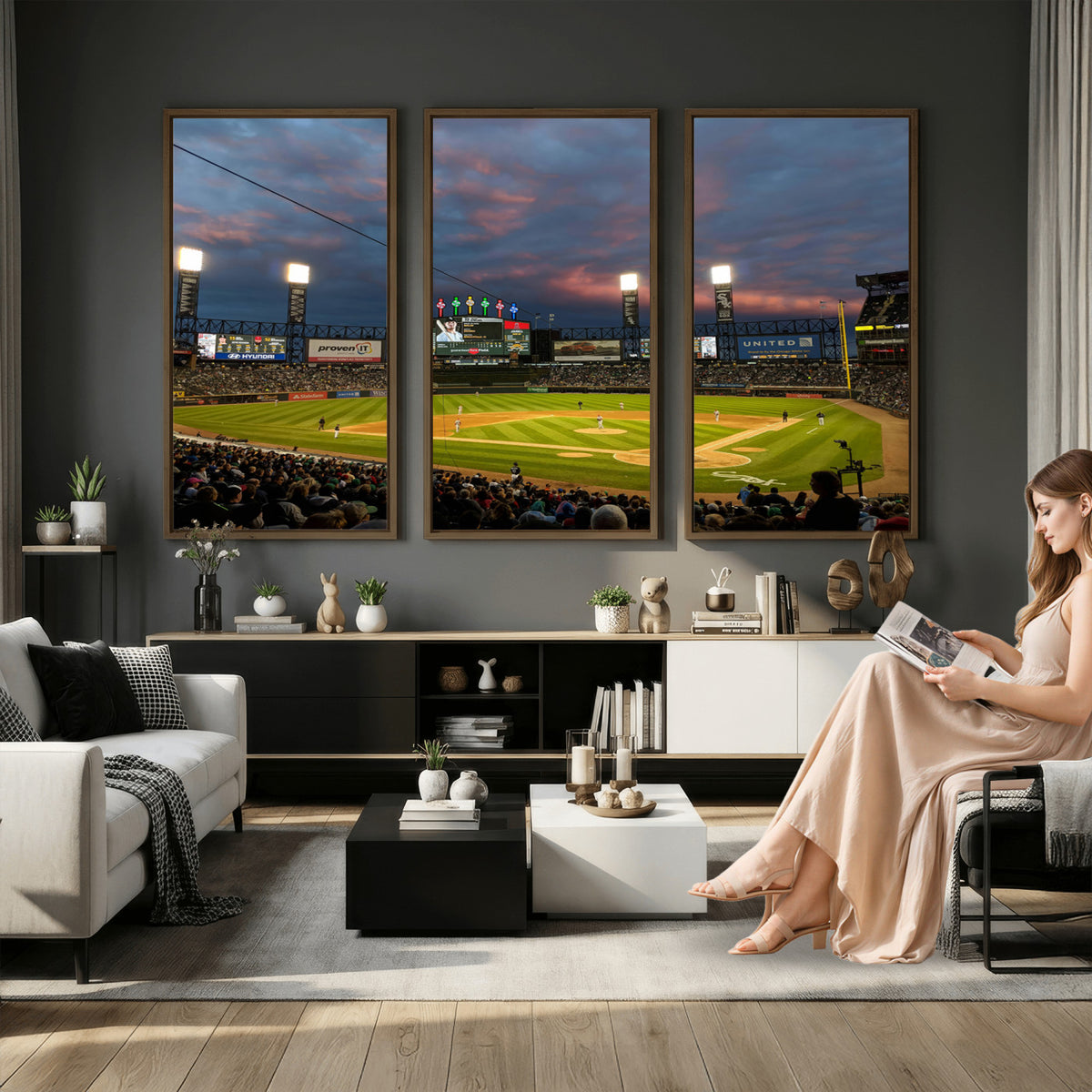 96063-MGV-CV-36X24 - Chicago White Sox Baseball Team Print Canvas, Guaranteed Rate Field, Framed and Ready to Hang