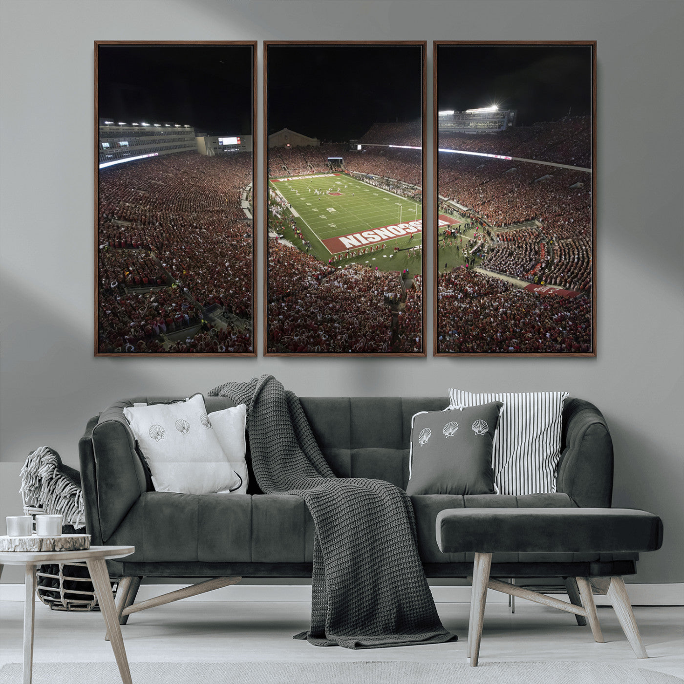 MGV-FC-48X32-3P - Wisconsin Badgers Football Team Print - Madison Camp Randall Stadium Wall Art Canvas Print