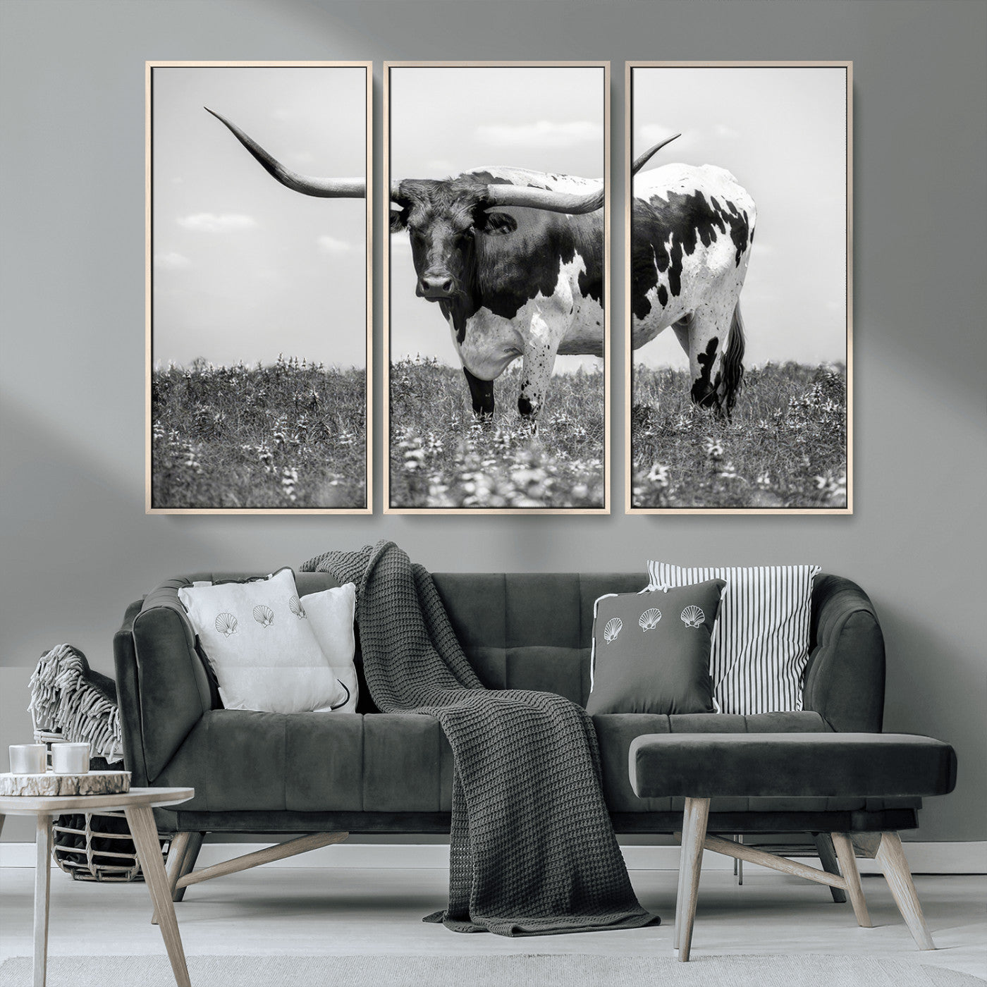 -Texas Black White Highland Longhorn Cow Wall Art Canvas Print
