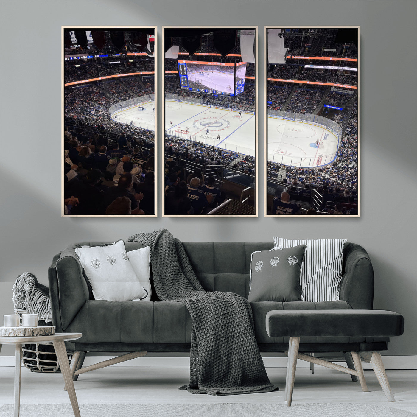 MGV-FC-48X32-3P - Amalie Arena Florida Wall Art Canvas Print - NHL Hockey Stadium Print
