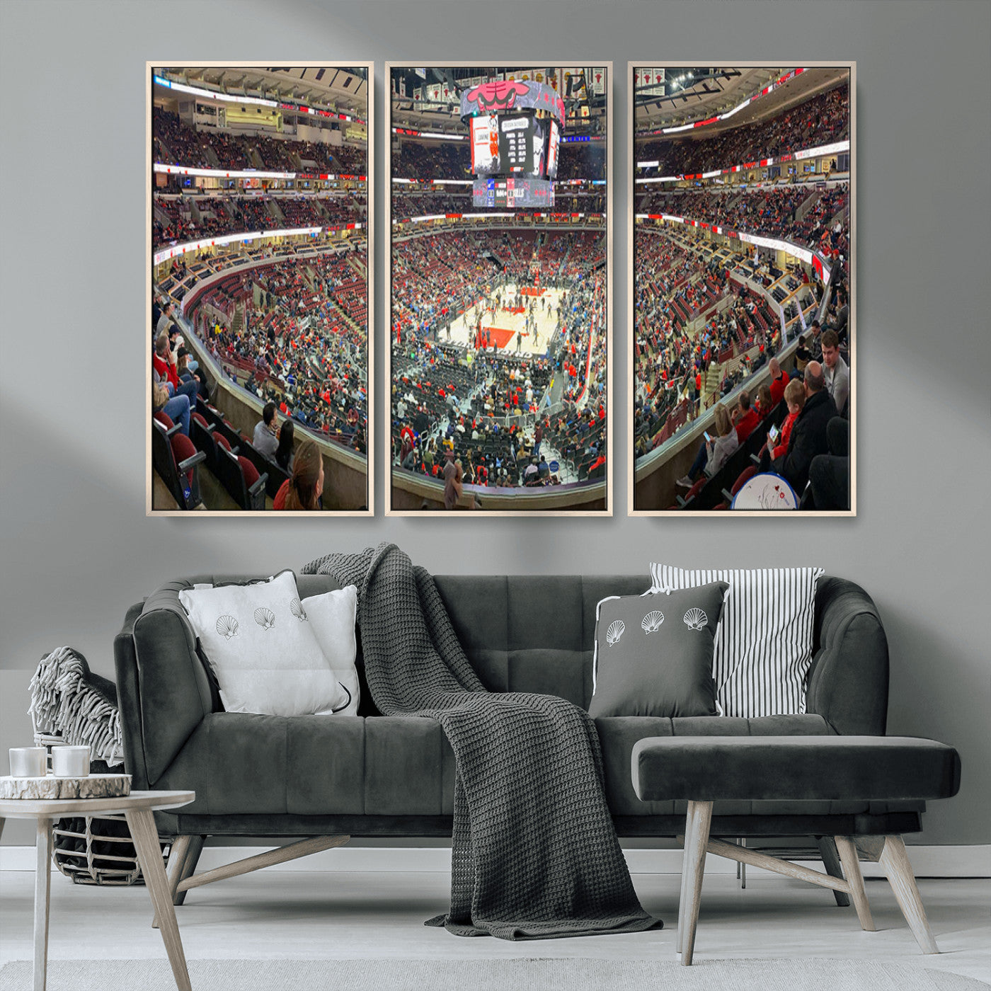 MGV-FC-48X32-3P - United Center Chicago Bulls Stadium Wall Art Canvas Print