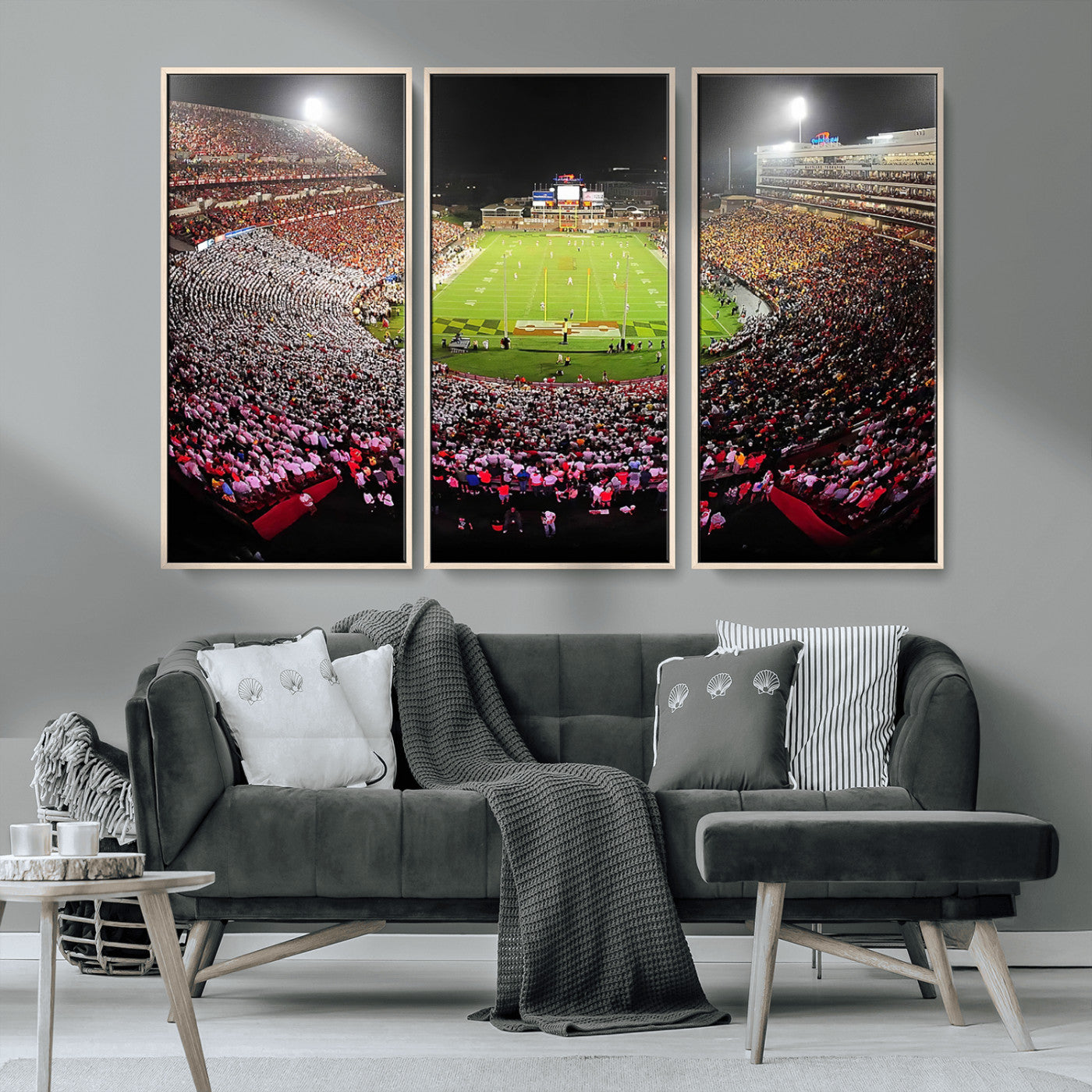 MGV-FC-48X32-3P - University of Maryland Terrapins Football Team Print - College Park SECU Stadium Wall Art Canvas