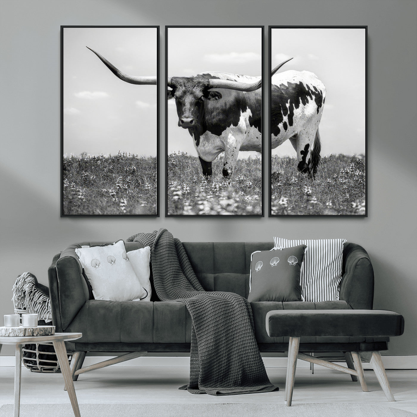-Texas Black White Highland Longhorn Cow Wall Art Canvas Print
