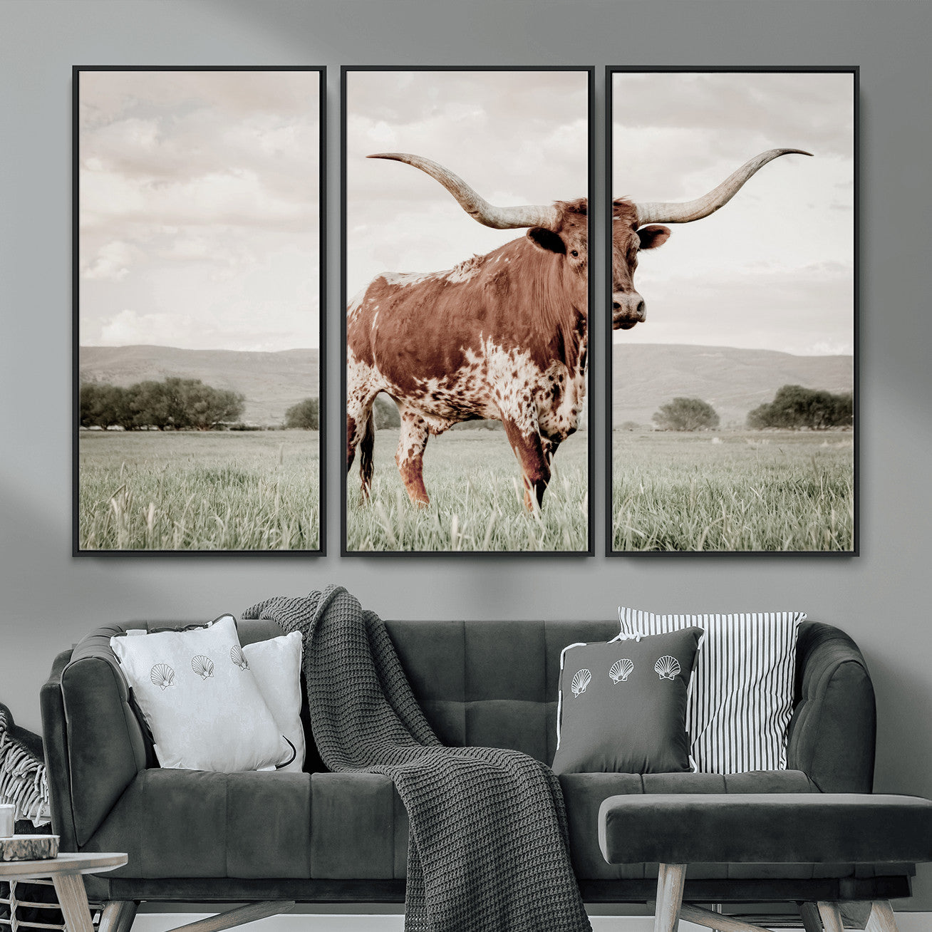 MGV-FC-48X32-3P - Texas Longhorn Wall Art Canvas Print, Framed Spotted Cattle Art Picture Print, Horned Bull Perfect Rustic Western Decor Artwork
