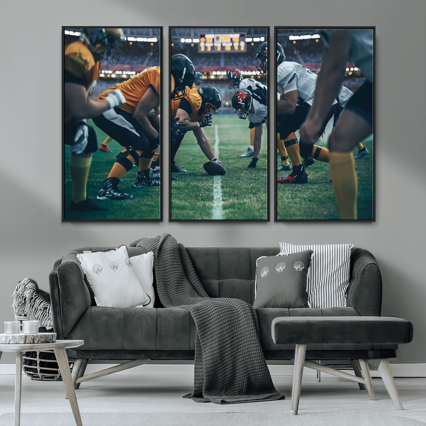-American Football Playing Wall Art Canvas Print