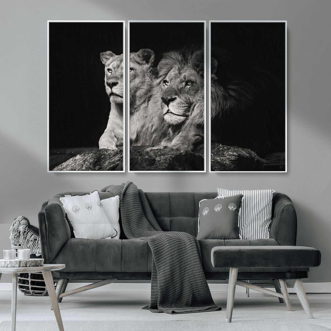 MGV-FC-48X32-3P - Lion Couple Canvas Wall Art Print – Elegant Wildlife Portrait in Black and White Lion Family – Ready to Hang