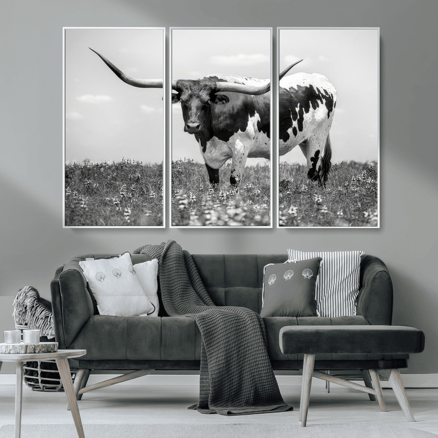 -Texas Black White Highland Longhorn Cow Wall Art Canvas Print