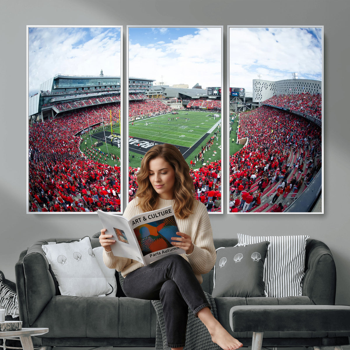 54070-MGV-CV-36X24 - Cincinnati Bearcats Football Team Print - Nippert Stadium Wall Art Canvas Print