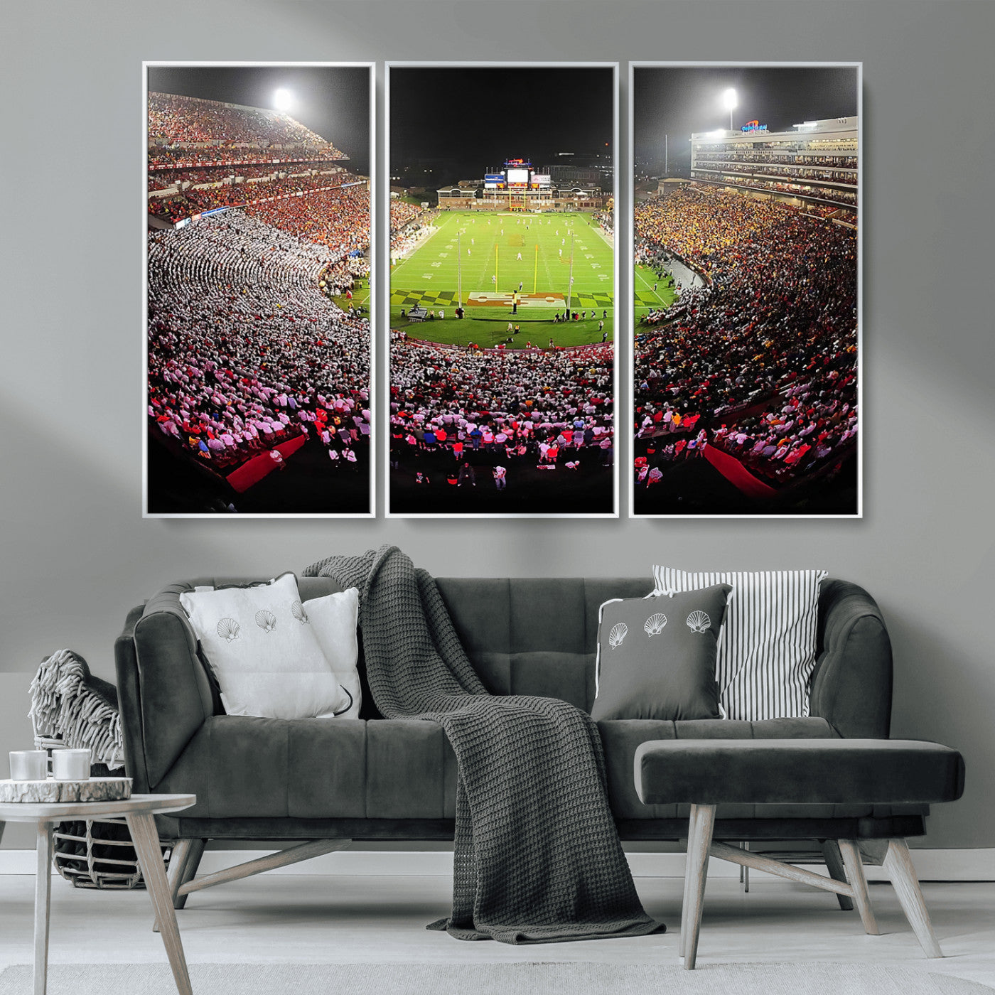 MGV-FC-48X32-3P - University of Maryland Terrapins Football Team Print - College Park SECU Stadium Wall Art Canvas