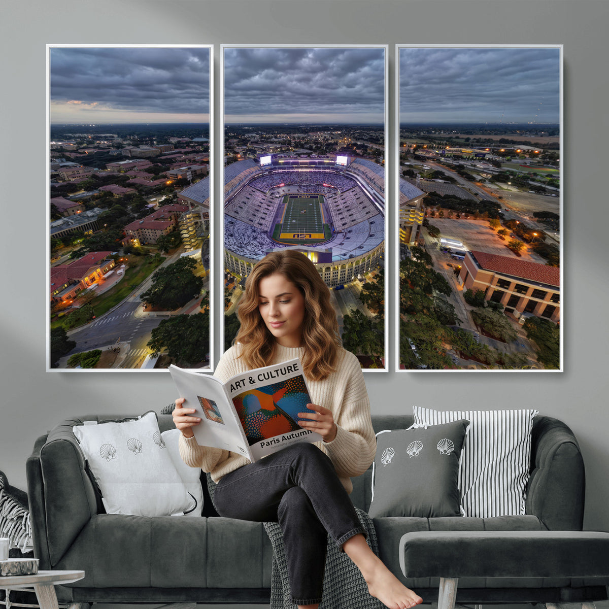 77405-MGV-CV-36X24 - The Louisiana State University Tigers Football Team Print