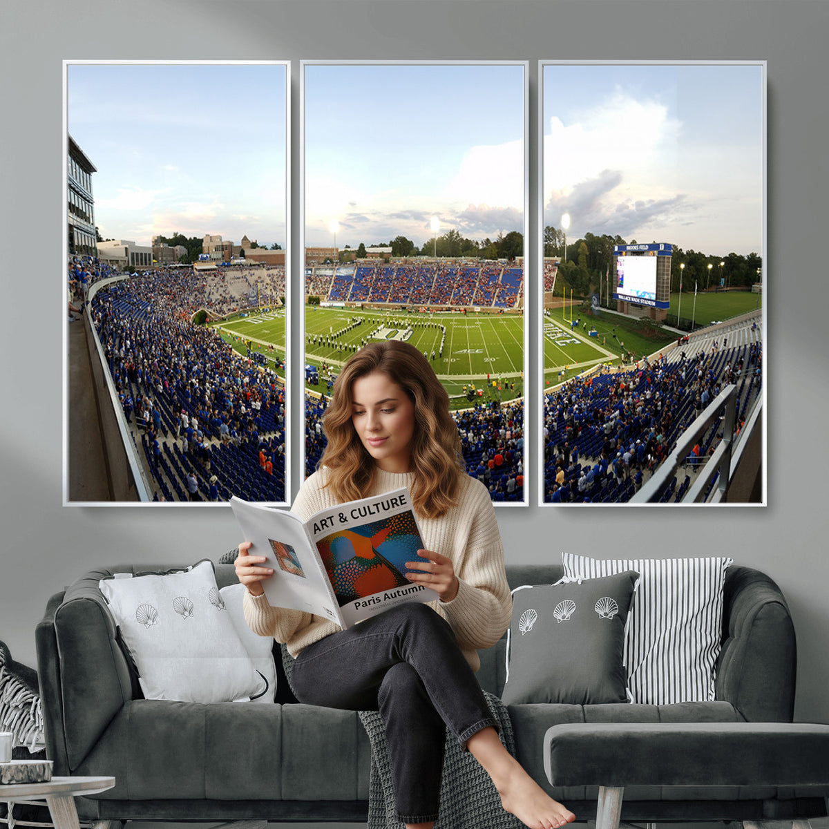 44850-MGV-CV-36X24 - The Duke University Blue Devils Football Team Print, Durham