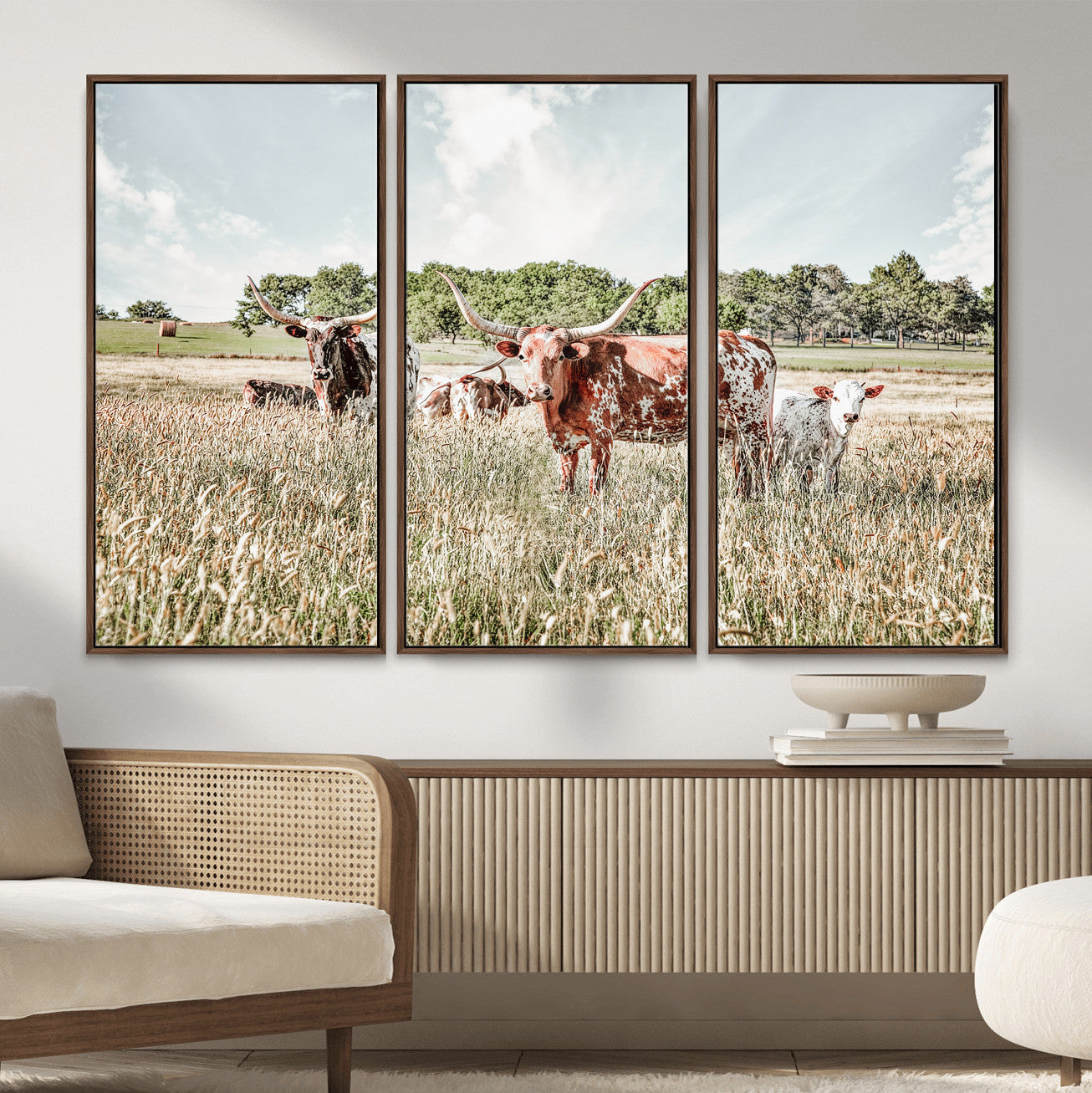 21823552-MGV-CV-36X24 - Texas Longhorn Cattle Wall Art Canvas Print, Rustic Ranch Landscape Artwork, Western Farm Field Scene, Country Prairie Animal Canvas Wall Art