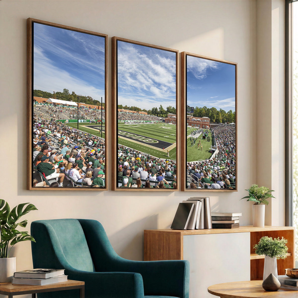 67799-MGV-CV-36X24 - University of Charlotte 49ers Football Team Print - Charlotte Jerry Richardson Stadium Canvas Print