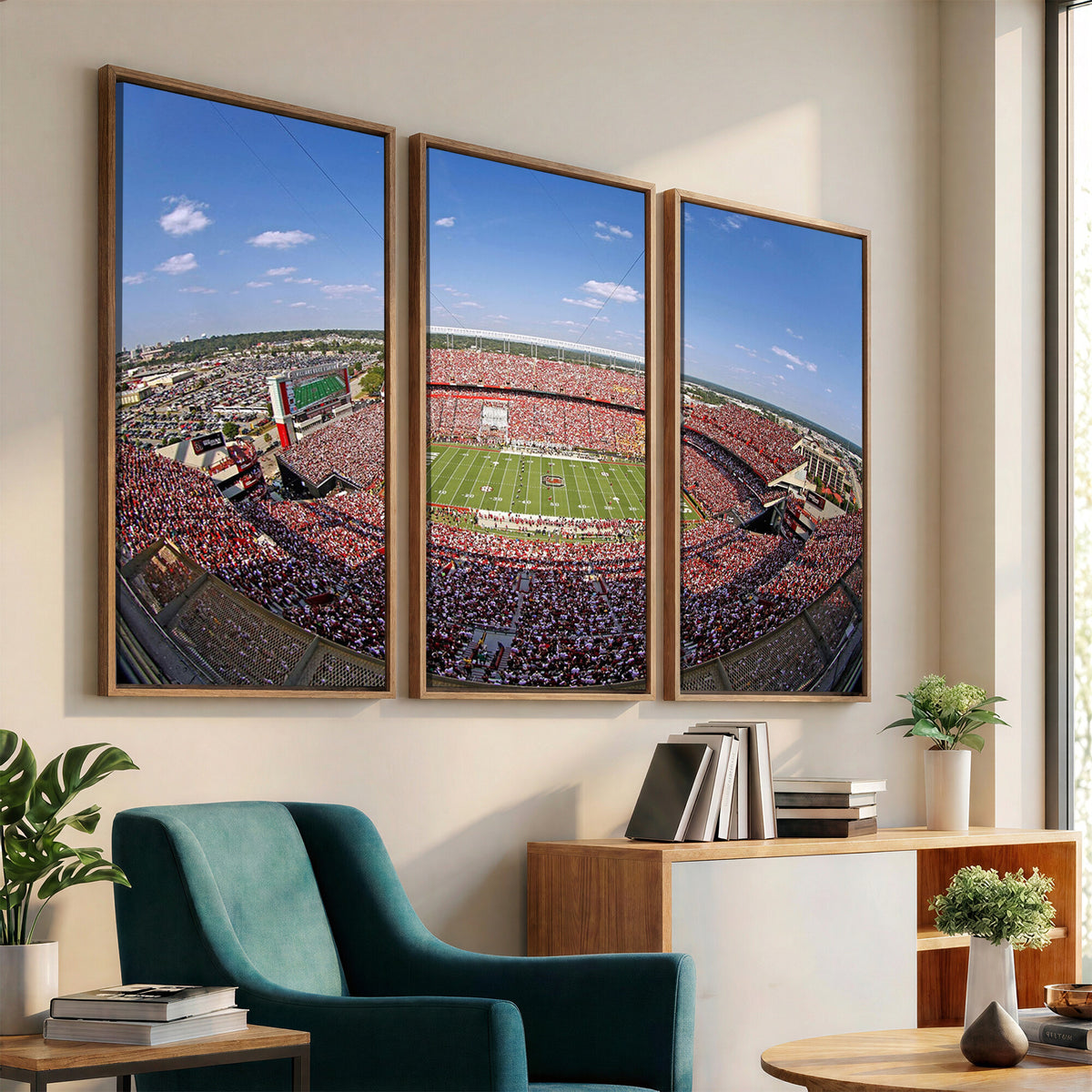 29492070-MGV-CV-36X24 - William Brice Stadium Wall Art Canvas Print, Stadium Crowd on Football Game Day