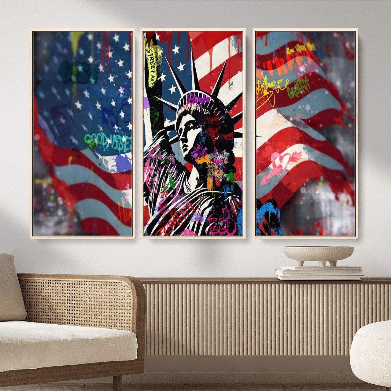32151941-MGV-CV-36X24 - USA Statue of Liberty Graffiti Street Art Wall Art Canvas Print, American Flag Urban Pop Art Canvas Print, Modern Patriotic Street Art Contemporary Art Printing