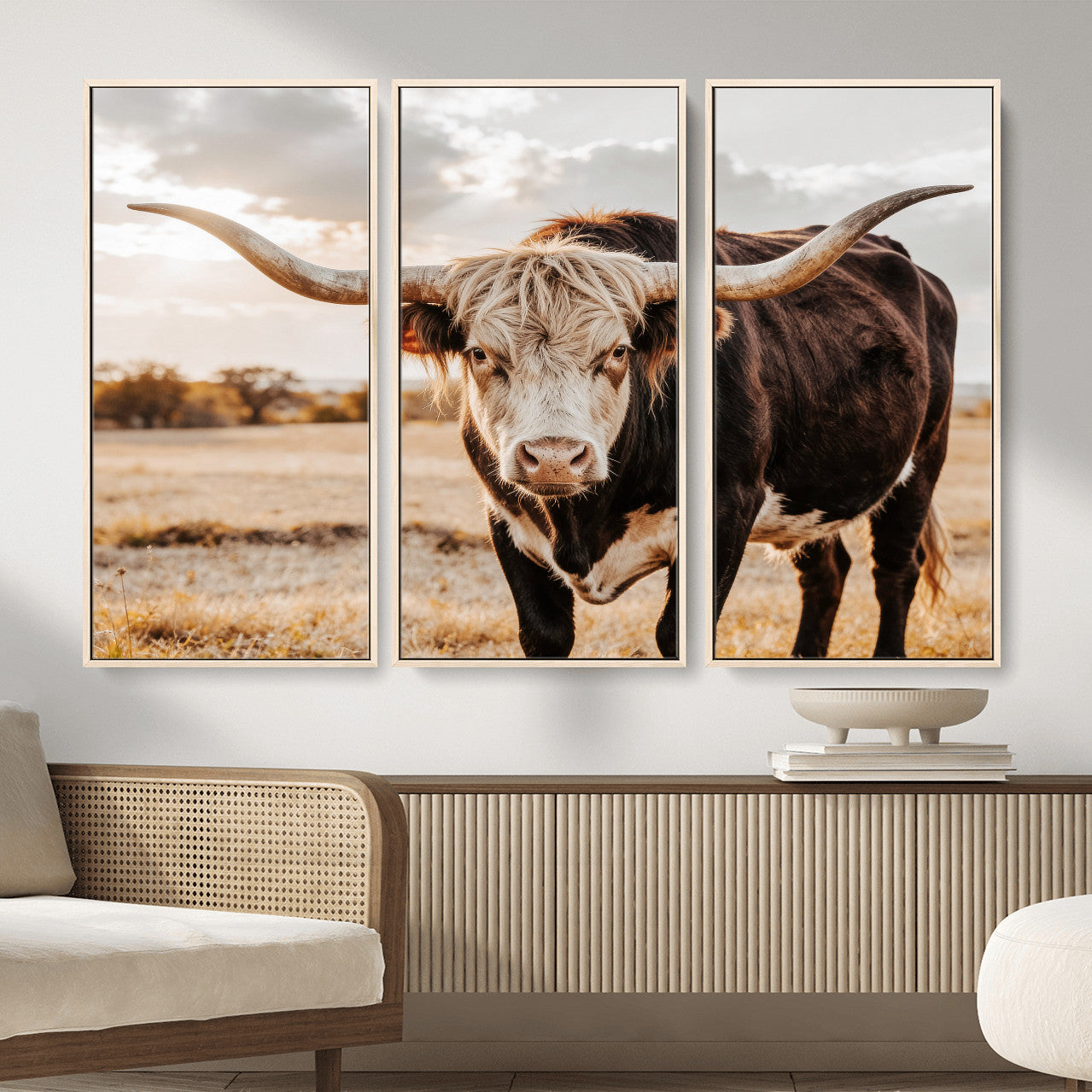 88230279-MGV-CV-36X24 - Texas Longhorn Bull Rustic Wall Art Canvas Print, Western Cattle Photography Canvas Print, Ranch Farm Animal Western Art Printing