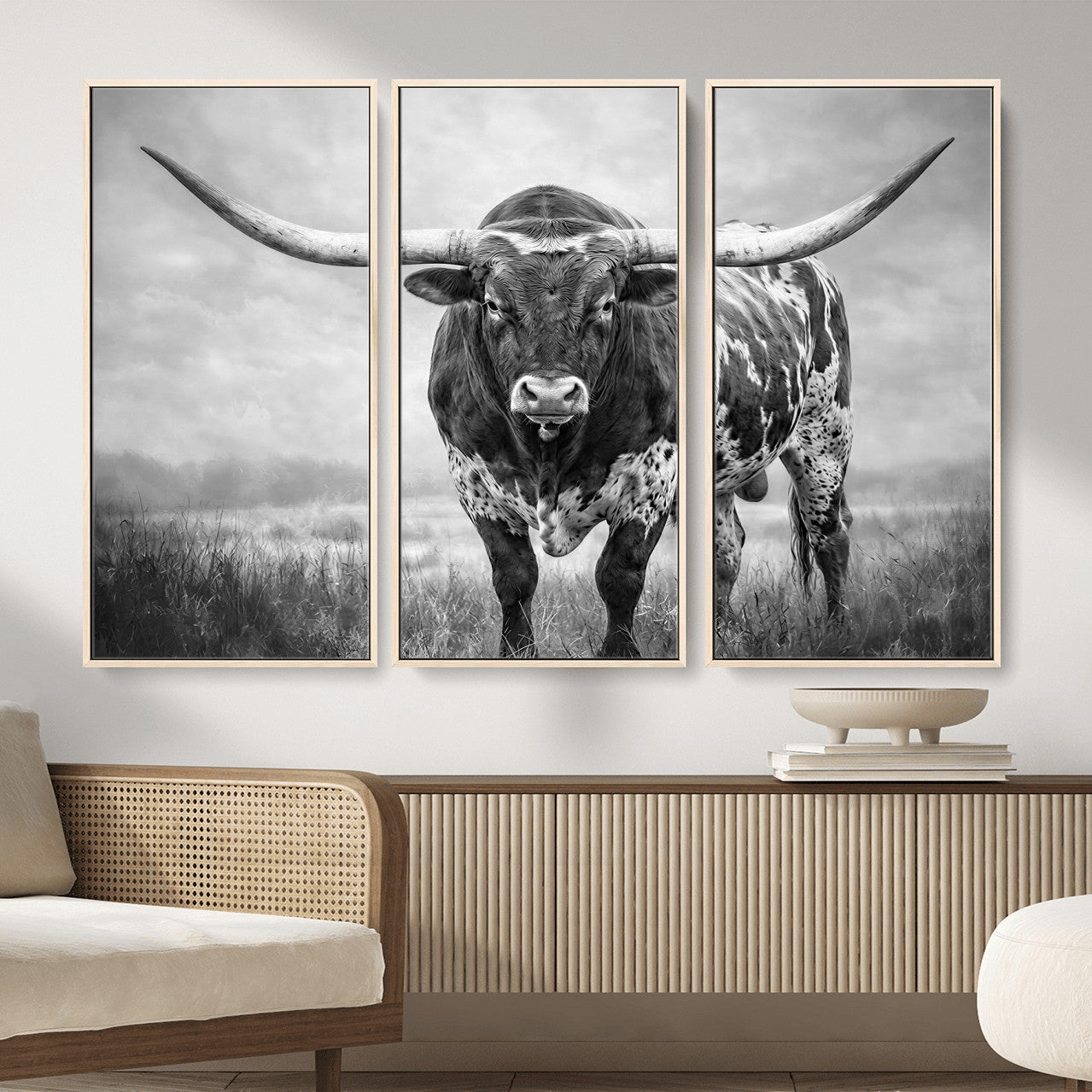 11121585-MGV-CV-36X24 - Texas Bull Wall Art Canvas Print for Farmhouse Restaurant Wall Decor