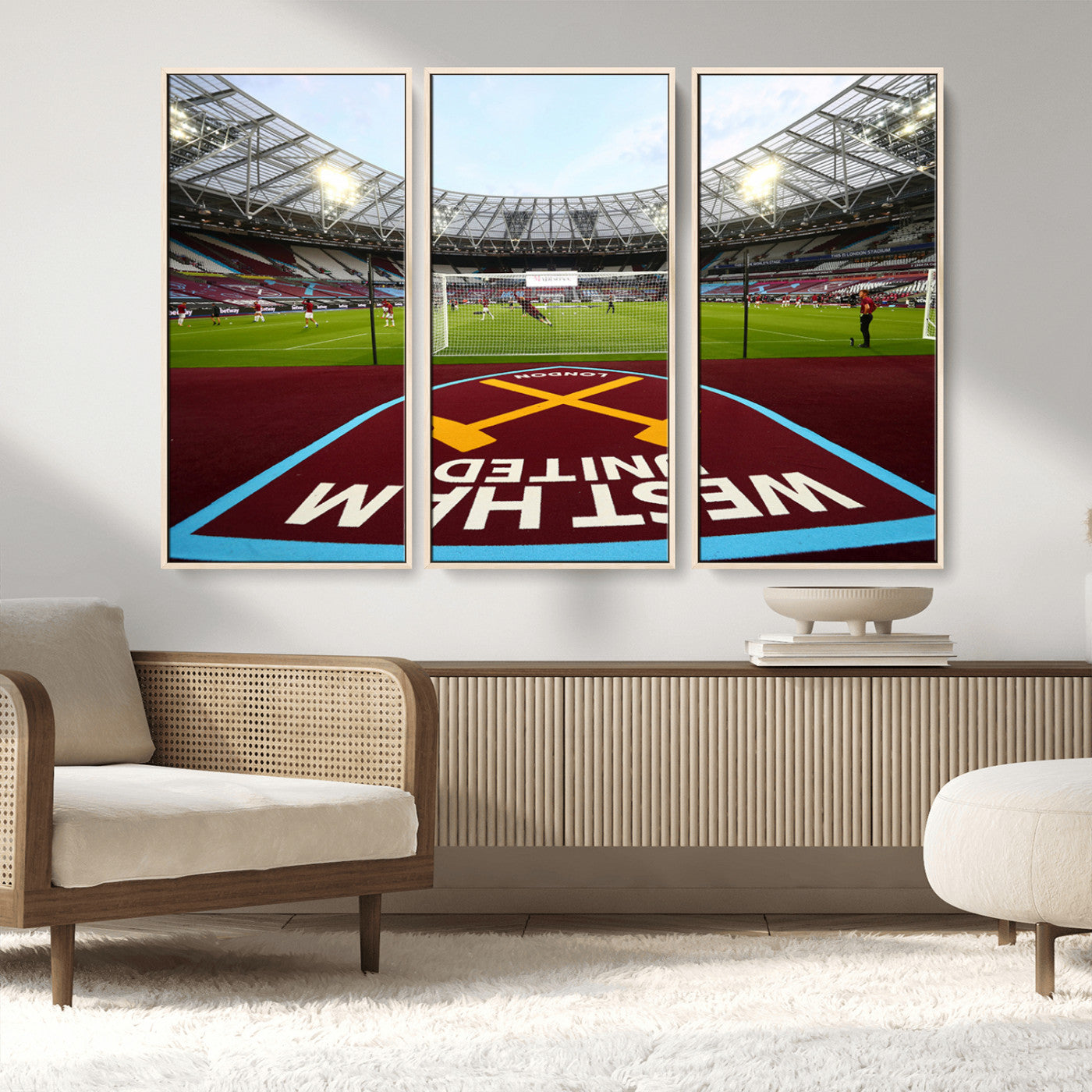 MGV-FC-48X32-3P - West Ham United FC Stadium Canvas Wall Art – London Stadium Football Print – Premier League Team
