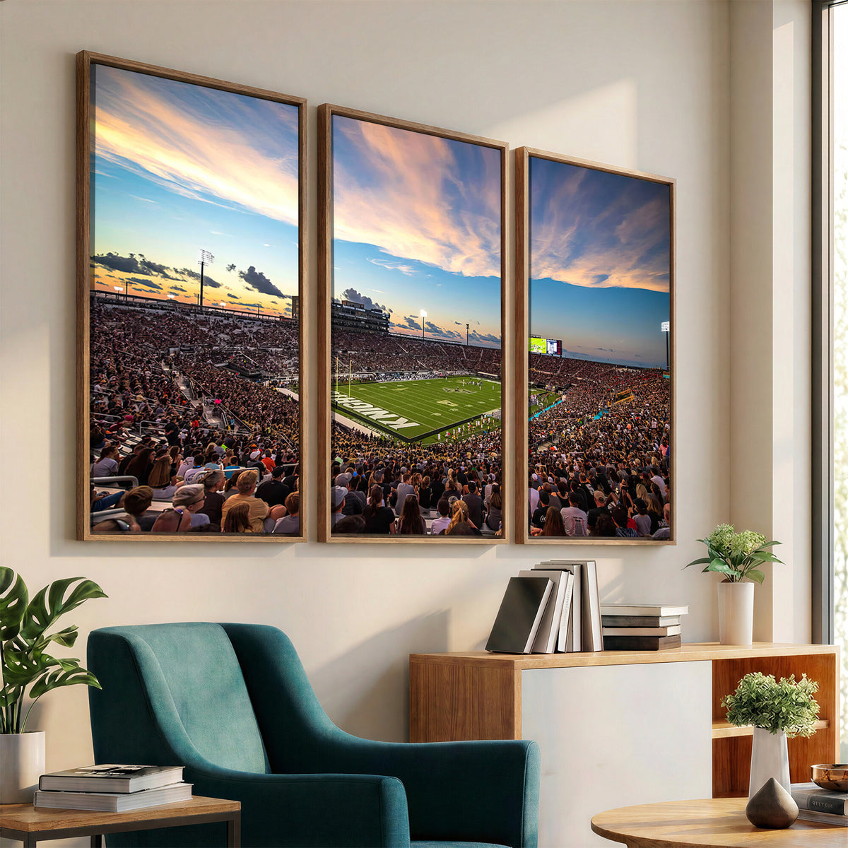 50243-MGV-CV-36X24 - UCF Knights Football Team Print - Orlando FBC Mortgage Stadium Wall Art Canvas Print