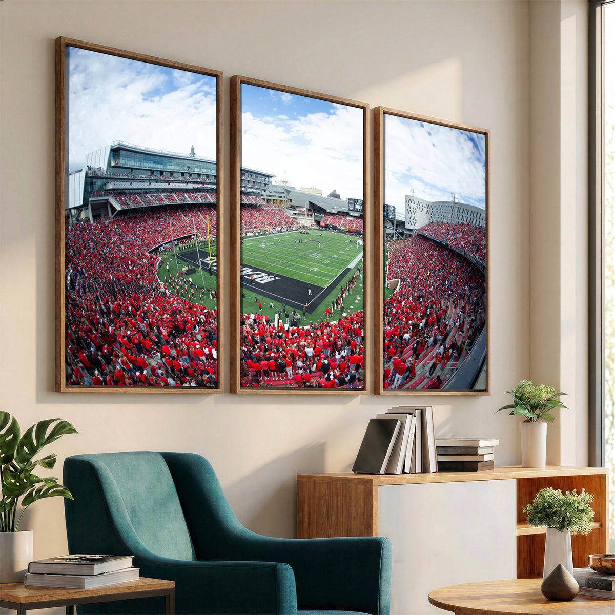 54070-MGV-CV-36X24 - Cincinnati Bearcats Football Team Print - Nippert Stadium Wall Art Canvas Print