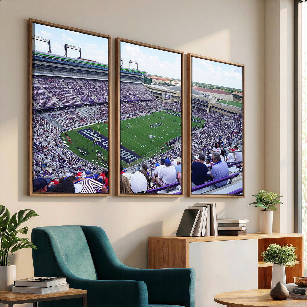 95139-MGV-CV-36X24 - The Texas Christian University TCU Horned Frogs Football Team Print, Fort Worth