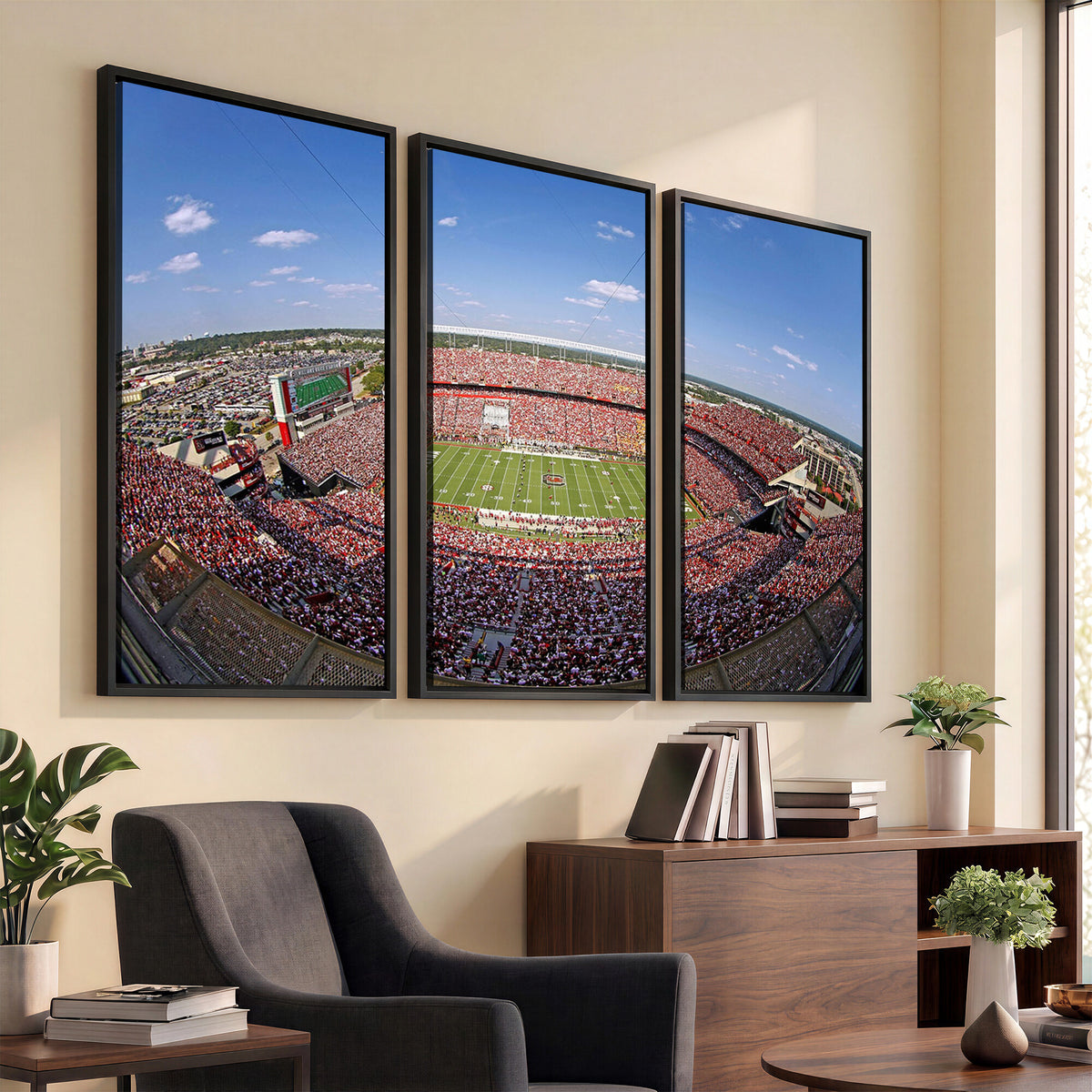 29492070-MGV-CV-36X24 - William Brice Stadium Wall Art Canvas Print, Stadium Crowd on Football Game Day