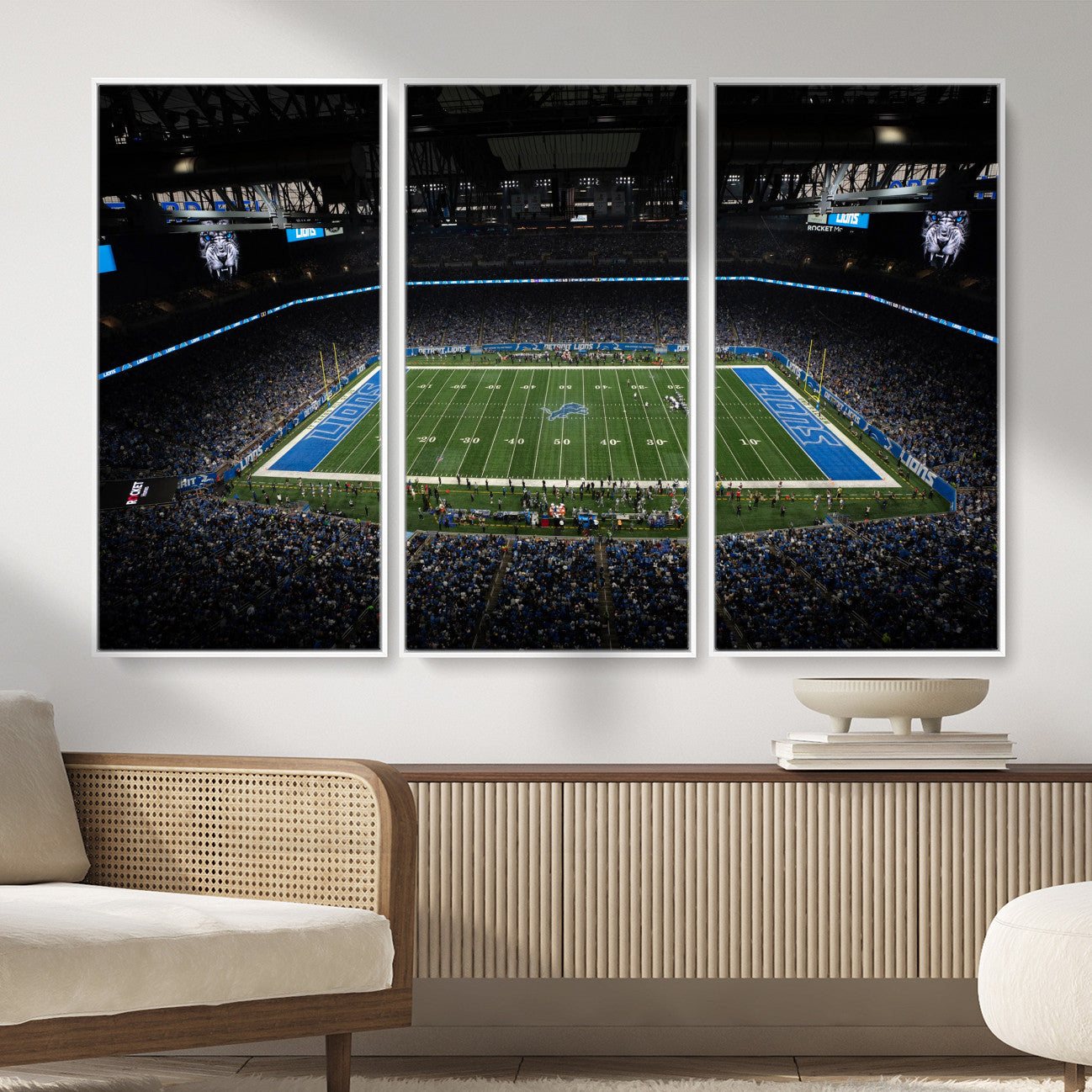 16709602-MGV-CV-36X24 - Detroit Lions Stadium Wall Art Canvas Print, Football Field Panorama Artwork, NFL Game Night Stadium Decor