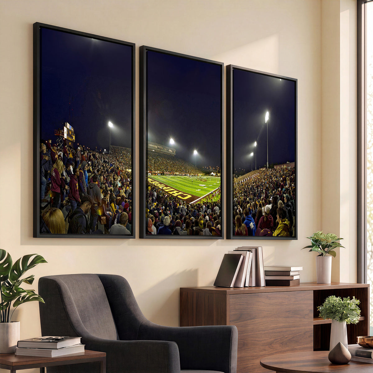 45619-MGV-CV-36X24 - Central Michigan University Chippewas Canvas Wall Art, Football Team Print - Mount Pleasant