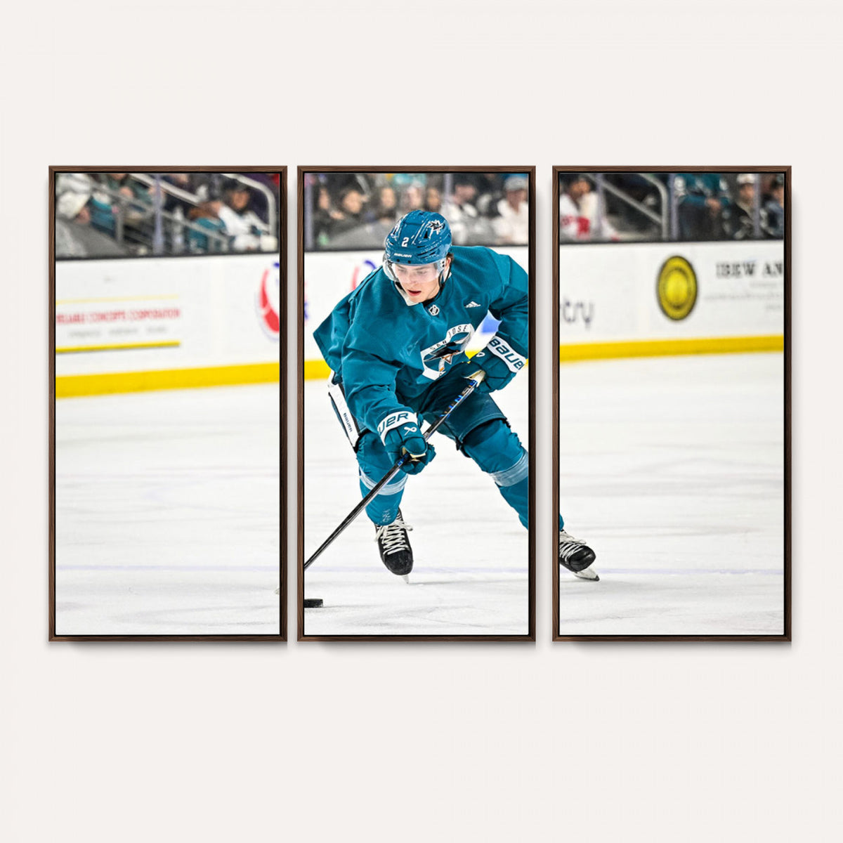 69179-MGV-CV-36X24 - San Jose Sharks Ice Hockey Player Wall Art Canvas Print