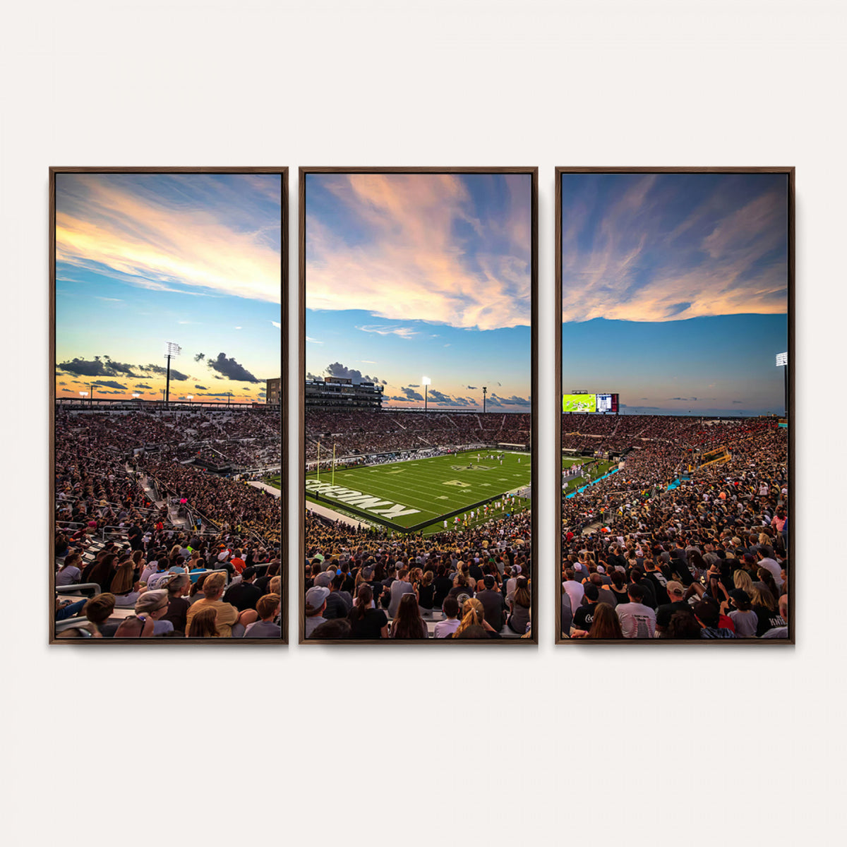 50243-MGV-CV-36X24 - UCF Knights Football Team Print - Orlando FBC Mortgage Stadium Wall Art Canvas Print