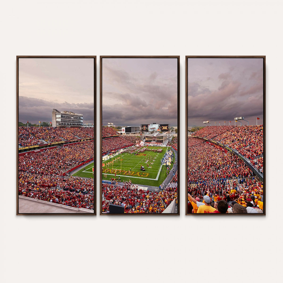 50373-MGV-CV-36X24 - Iowa State University Cyclones Football Team Print, Ames