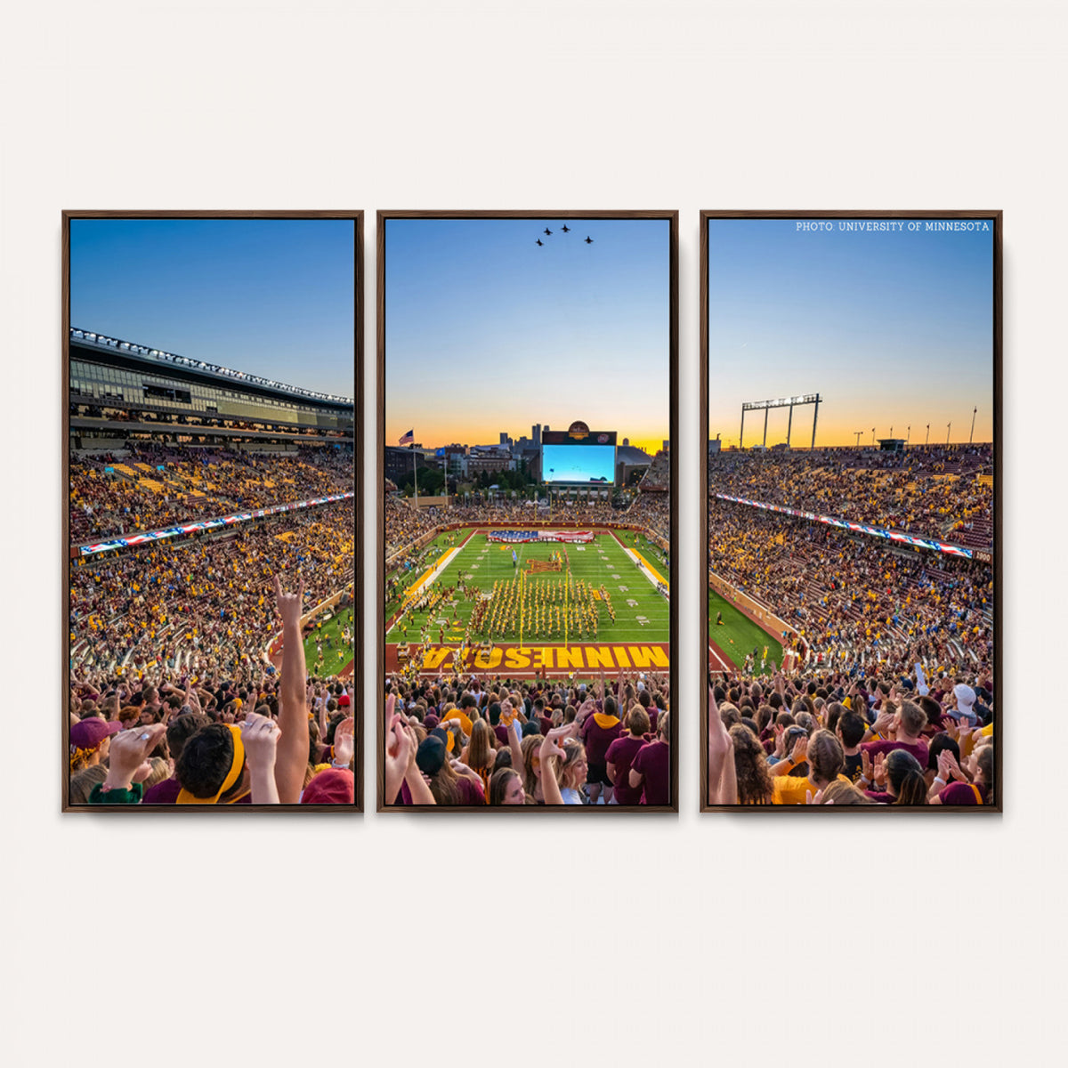63452-PAN-FL-20X10 - University of Minnesota Golden Gophers Football Team Print - Minneapolis Huntington Bank Stadium