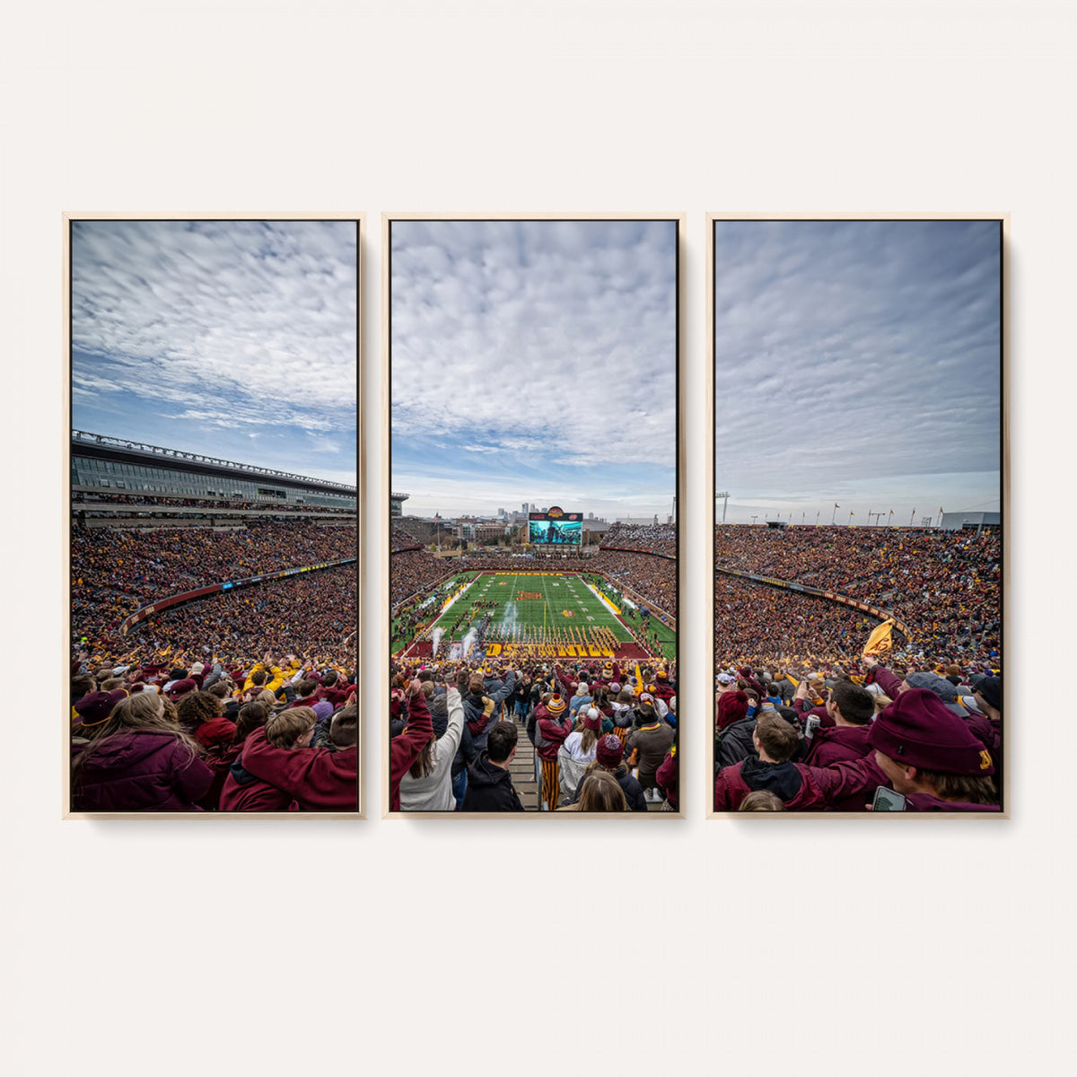 38459-PAN-FL-20X10 - University of Minnesota Golden Gophers Football Team Print - Minneapolis Huntington Bank Stadium Art